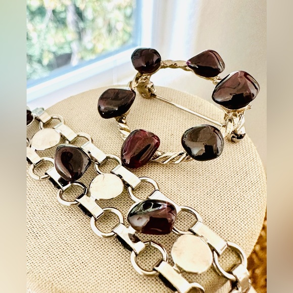 Vintage Garnet brooch and bracelet Demi parure set - Picture 14 of 16